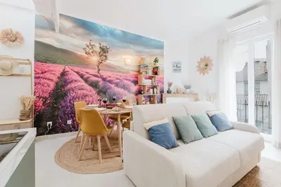 Image de Lavande Dorée - Clim - Balcon - Calme (3 étoiles)