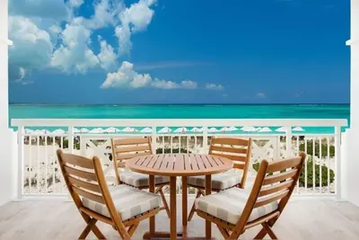 Image de Oceanfront Resort Suite | All-Inclusive, Lagoon-Style Pool & Paddleboards