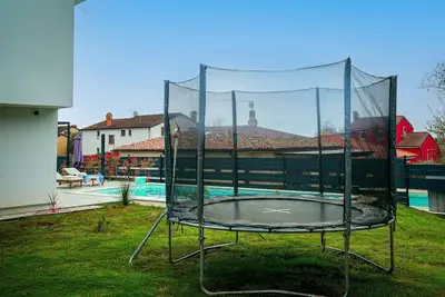 Image de Belle maison de vacances privée avec climatisation, piscine privée, Wifi, Tv et terrasse