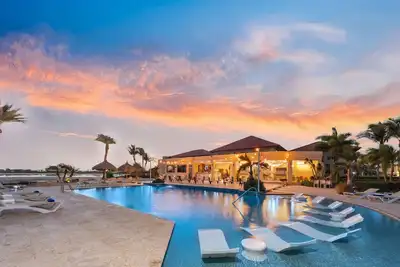 Image de 2 Br Apt|Private Pool|Bbq|3 Min To Arashi Beach