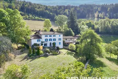Image de Gîte familial 14 pers. en vallée de la Vêtre, charme ancien et confort moderne