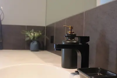 Image de Fresh, comfortable & modern 3 bedroom home - Telopea House.