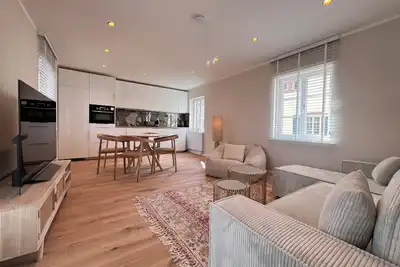Cozy 1-bedroom Apt. WiFi, Ac, in Flörsheim am Main/15 min to Frankfurt Airport
