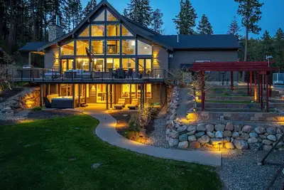 Image de Skyline - Rare Opportunity-Epic Views+Pb Court + 50% Off (1 Monthly Rental)