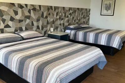 Image de 2 Queen Bed Smoking