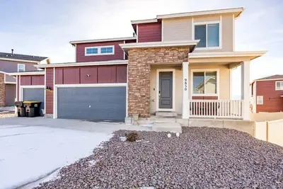 Image de Newly Built 4br Spacious Retreat in Peyton