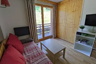 Image de Vue pistes de ski, piscine, sauna, télévision, casier à ski, 35m², Les Orres