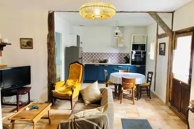 Image de Cabane de charme près d’un lac au cœur de la forêt des Landes d’Armagnac