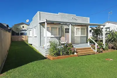 Image de The Wallnutt Nook - Waihi Beach Holiday Home