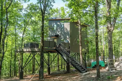 Image de The Arrow Treehouse - Sleeps 6