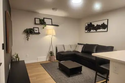 Image de Cozy 2 Bedroom Suite I Self Check-In I Free Park Pass