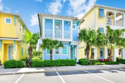 Image de Palm Tree Paradise Cottage near Disney with Margaritaville Resort & Island H20.