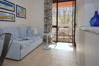 Image de Charmante maison en bord de mer avec piscine