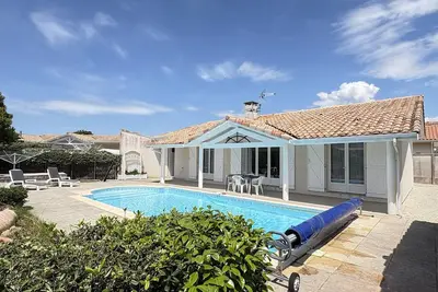 Image de Élégante villa moderne à deux pas de la plage