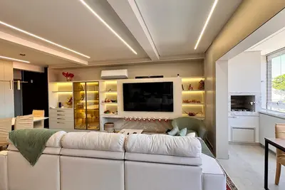 Image de 3 modern suites, luxurious apartment 30 meters from the beach and all the comfort