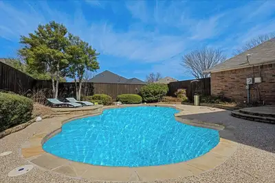 Image de Pool Oasis in Frisco Air Hockey Ping Pong Sleeps 16!
