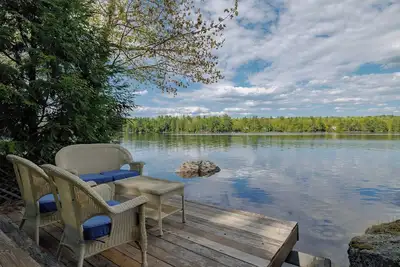 Image de Waterfront in the Maine Woods - King beds, A/C, 30 miles to Acadia & Bar Harbor.