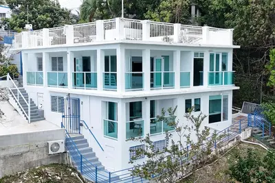 Image de Discover ultimate Beachfront, Stunning Ocean Views Your Perfect Fajardo Getaway!