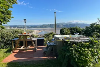 Image de Luxury romantic escape just for two with stunning views, Bbq Hut and Hot tub