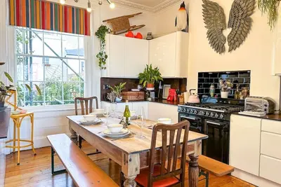 Image de Seafront Serenity | Stylish & Unique Home