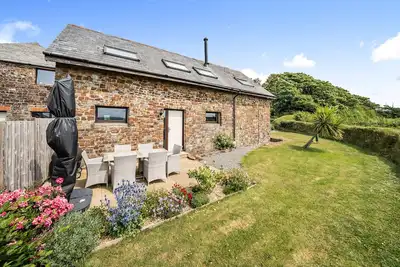 Image de Coast View, family friendly, with open fire in Hartland
