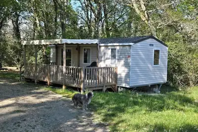 Image de Mobil-home 4/6p propriété calme à 20 min de Jonzac. Idéal pour les curistes.