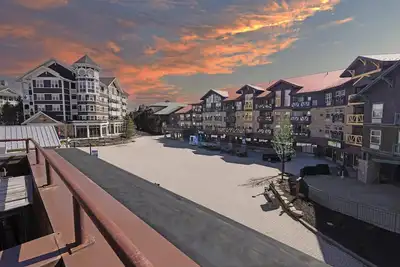 Image de Hh 218: Starlit Studio – Hot Tub, Scenic Views & Village Convenience