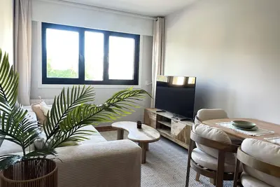 Image de Apartment 400 meters from the beach in Ares. Garage included.