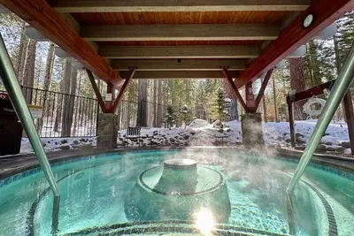Image de Near Northstar Village | Views | Pool + Gym Access