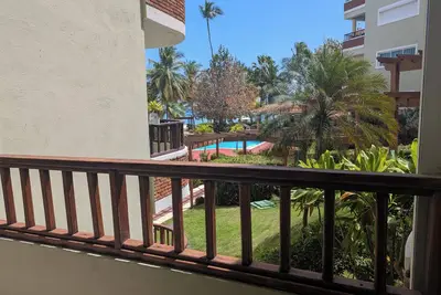 Modern, views and access to the beach