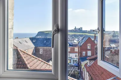 Image de 2 chambres à coucher à Whitby