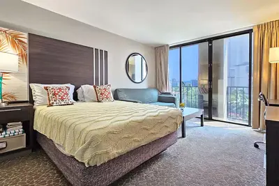 Image de Charming studio at The Palms, Honolulu with Ac, WiFi, fitness room Sleeps 4