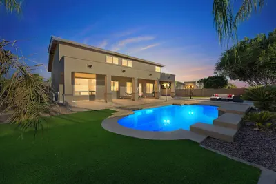 Image de Spacious 5-Bdrm w/Private Pool, Game room & Bbq