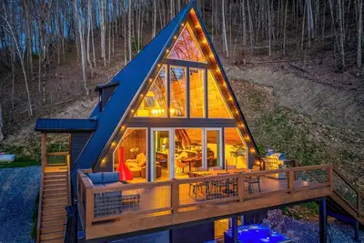 Image de New! Luxury Sunset Mountain Views! HotTub, GameRm & Theatre -Maggie Valley-Sylva
