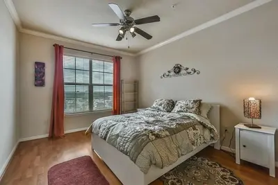 Image de Stunning 2 bed, 2 bath in Tx Medical Center