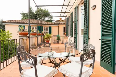 Image de Appartement 'Lucca Storica' avec terrasse privée, balcon et Wi-Fi
