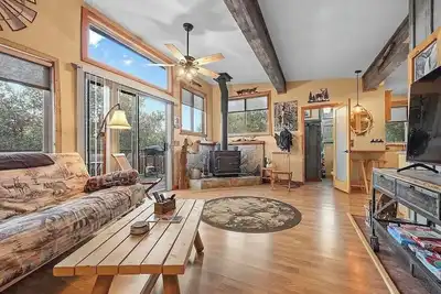 Image de Cozy cabin with 1 bedroom and WiFi, Ac in beautiful Descanso