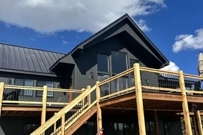 Image de Rocky Mountain 4 bedroom Cabin with Hot Tub, Incredible Views, and Game Room