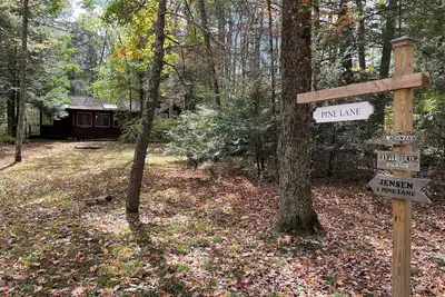 Image de Grandparent’s Cottage 250 steps to the lake