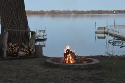 Image de 4-bedroom Cabin on Beautiful Eagle Lake in the Willmar Area