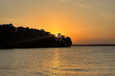 Image de Sunsets & Serenity – Gorgeous Lake Conroe Home located in Willis, Tx