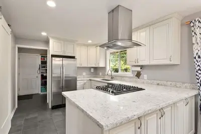 Image de Seattle Bungalow by the Park — 4 Bedroom Home for the Whole Family