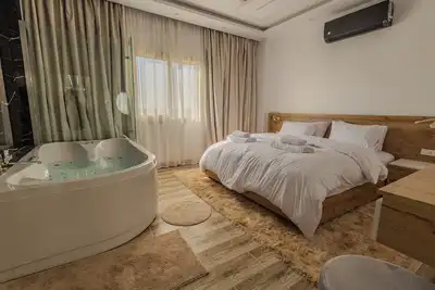 Image de Auc Jacuzzi, Chic + Cozy Retreat with WiFi, Ac