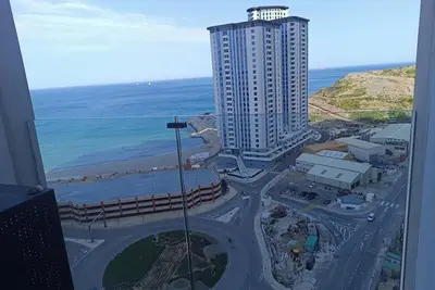 Image de E1 Lovely High Floor, Spacious Studios, Sea and Beach Views