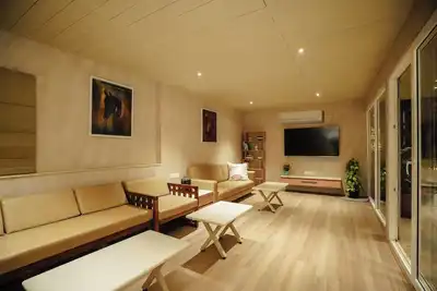 Image de Nature's Nest, Nashik by Ebony Stays | Lakeside 2bhk Villa with Bonfire & Views