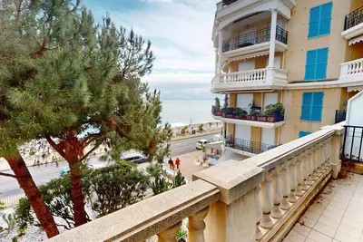 Image de Grand 3p Centre Menton avec Terrasse, Parking et Piscine