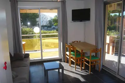 Image de Studio Cabine avec Terrasse Spacieuse Ă 300m de la Plage