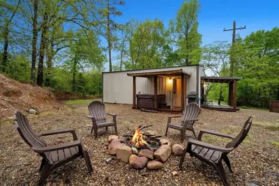 Image de Modern Cabin Retreat- Hot Tub, Bbq, and Firepit!