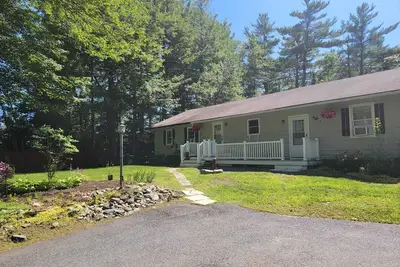 Image de Elma-Vista Spacious 3-bedroom apartment with WiFi and Ac in charming Ellsworth