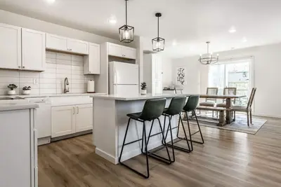 The Cozy Green Cottage